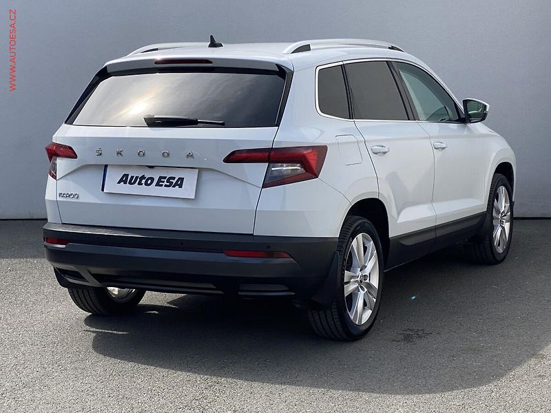 Škoda Karoq (2021) 2.0 TDi, 1.maj,ČR, Style, LED - fotka 4 z 19