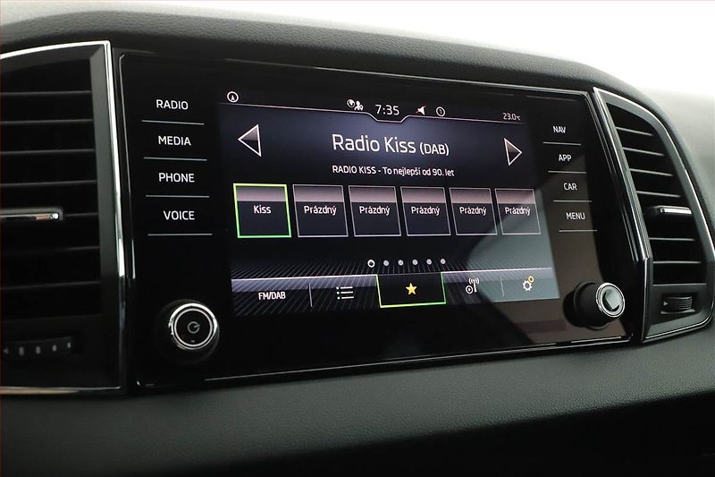 Škoda Karoq (2021) Style 1.5 TSI - fotka 21 z 30