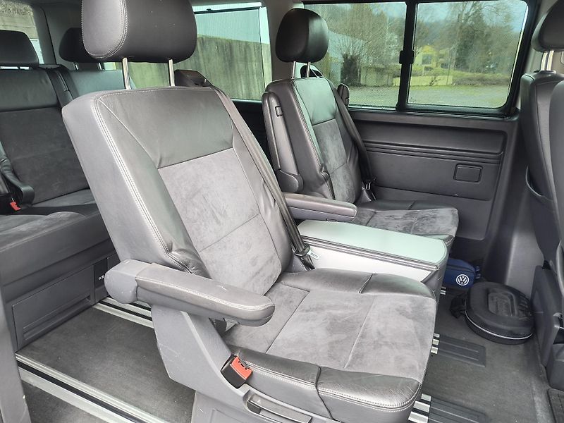Volkswagen Multivan (2013) 2.0 BITDI 132KW DSG 4M LONG - fotka 17 z 50