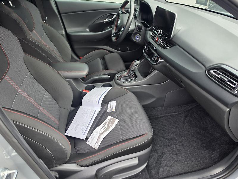 Hyundai i30 1.5 T-GDI 117KW N-Line Autom - fotka 19 z 24