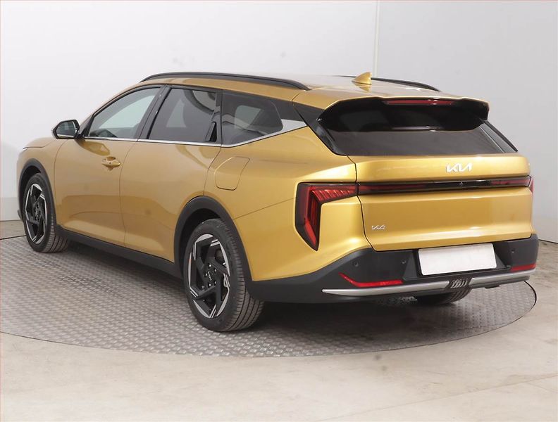 Kia K4 (2026) 1.6 T-GDI, Mrtvý úhel - fotka 4 z 17