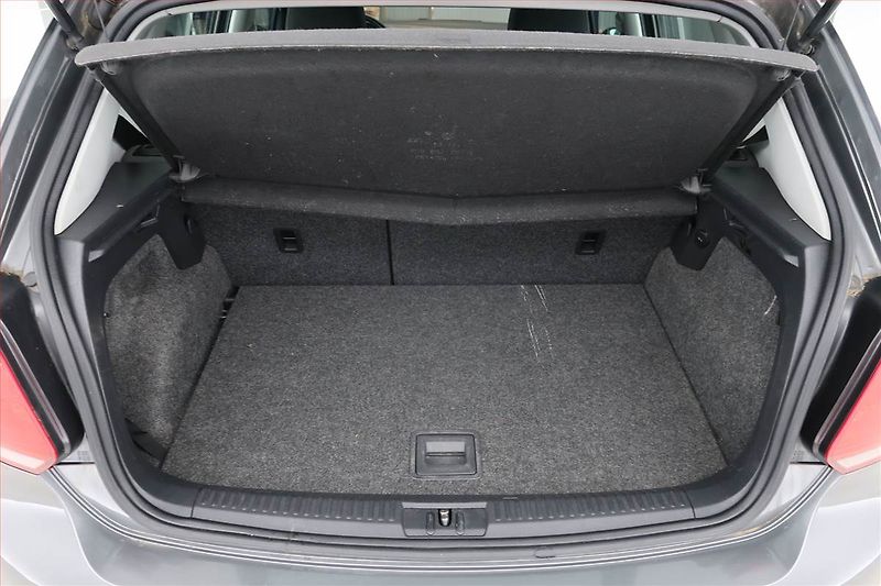 Volkswagen Polo (2010) 1.2 12V, LPG - fotka 13 z 18