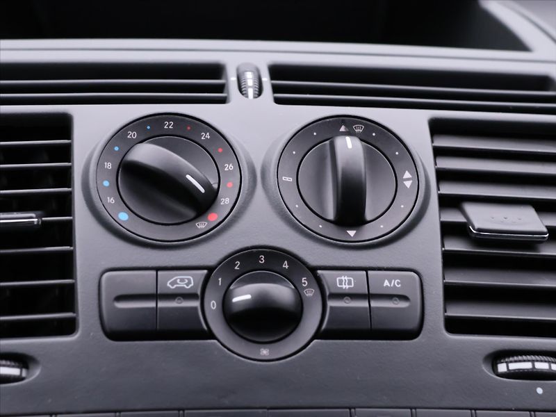Mercedes-Benz Vito 2,2 110 CDI Long Klima 9-Míst - fotka 16 z 25