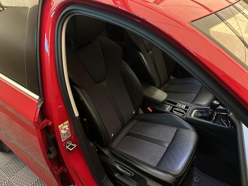 Škoda Octavia (2020) SW 2.0 TDi Ambition  - fotka 16 z 25