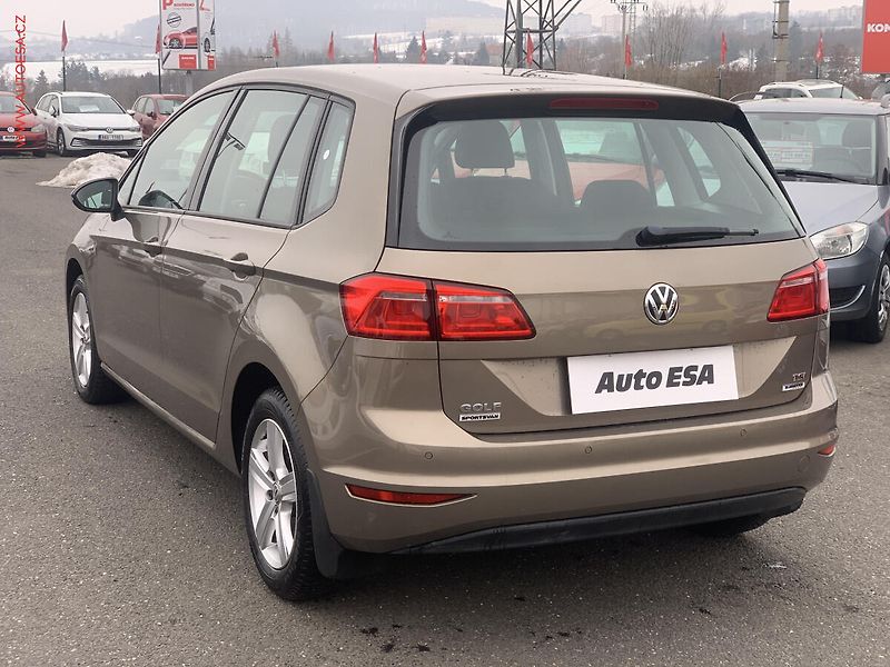 Volkswagen Golf Sportsvan (2014) 1.2 TSi, Comfortline - fotka 4 z 20