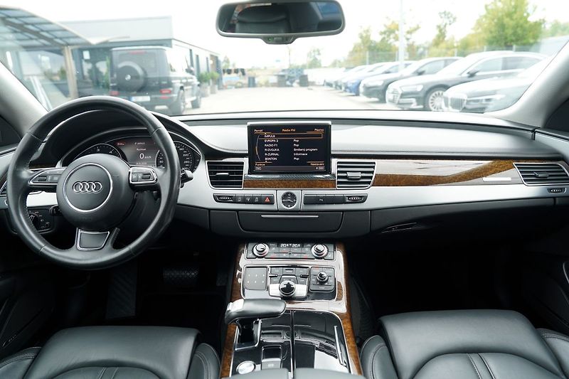 Audi A8 3.0 TDI Quattro/250 PS/ČR - fotka 25 z 50