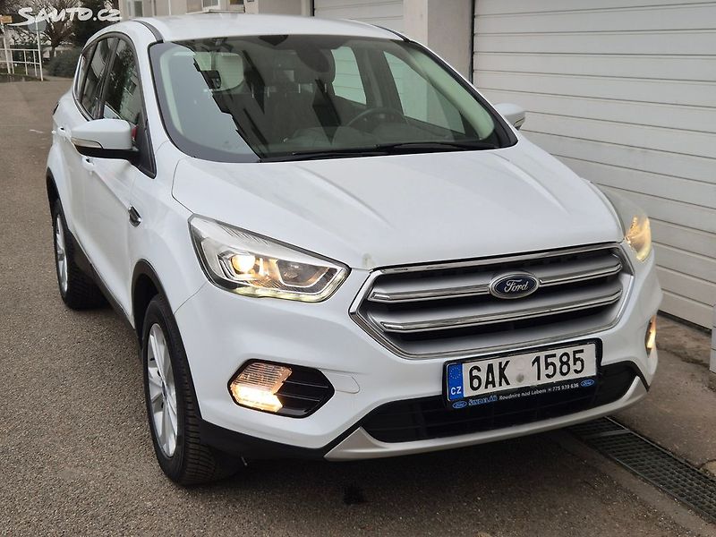 Ford Kuga (2017) 1.5i 110kw Nové ČR - fotka 12 z 30