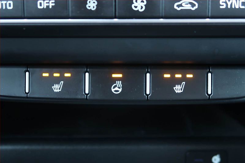 Kia XCeed (2022) 1.5 T-GDI, Automat, Serv.kniha - fotka 24 z 25