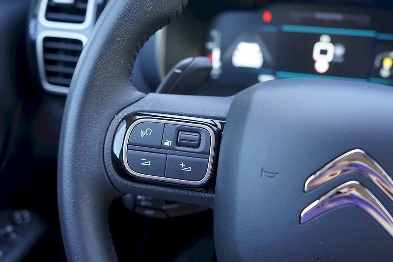 Citroën C5 Aircross (2025) MAX Hybrid 136 ë-DCS6 - fotka 23 z 27