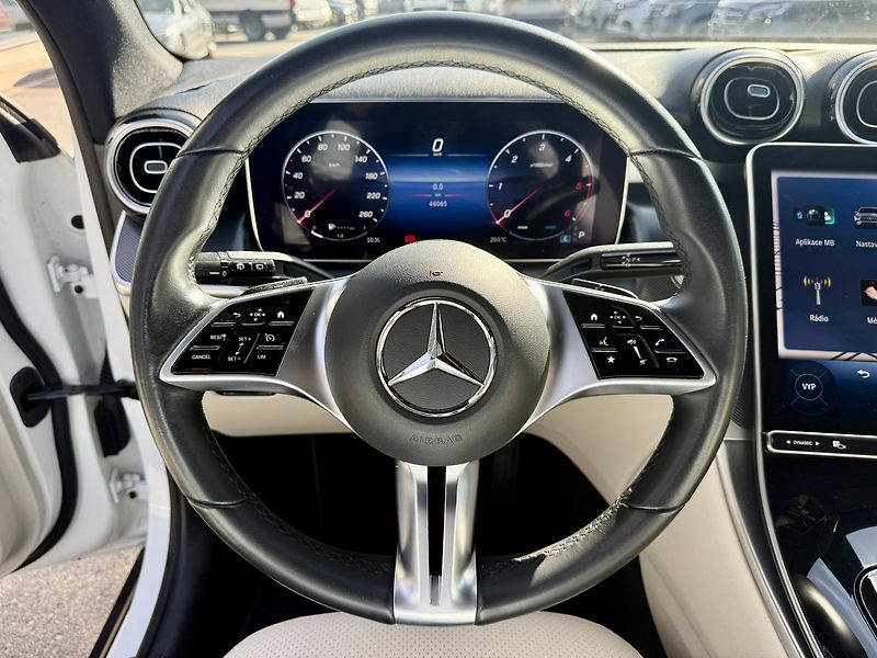 Mercedes-Benz GLC (2023) 220 d 4MATIC SUV - fotka 27 z 44