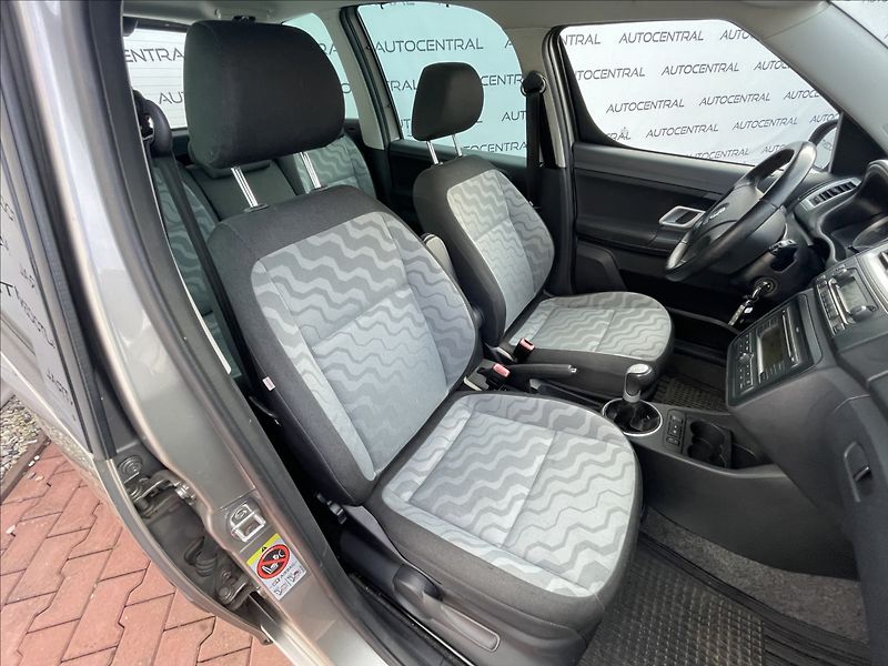Škoda Roomster 1,4 i,16V,STK 4/28 - fotka 18 z 21