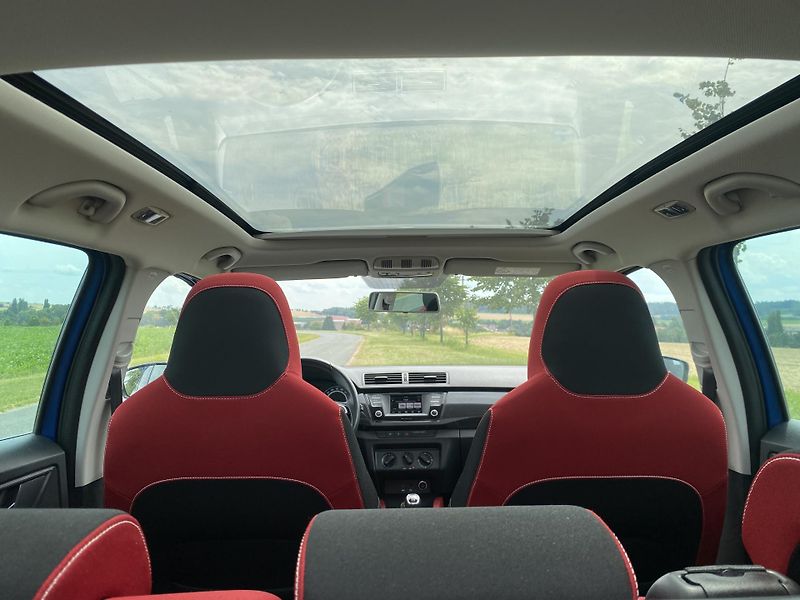 Škoda Fabia (2015) 1.2tsi Monte Carlo - fotka 12 z 21