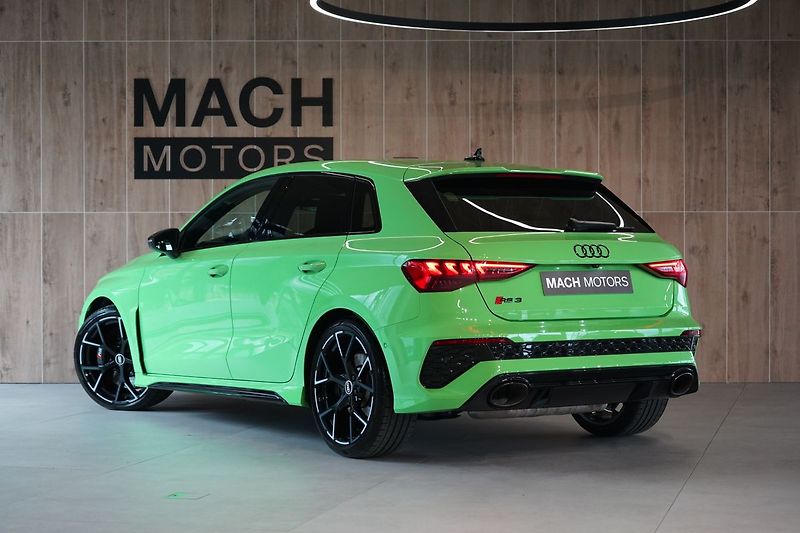 Audi RS 3 Sportback,Quattro, Matrix, B&O - fotka 10 z 44