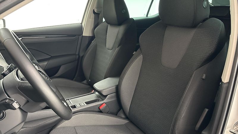 Škoda Octavia 2.0 TDI Ambition - fotka 15 z 25