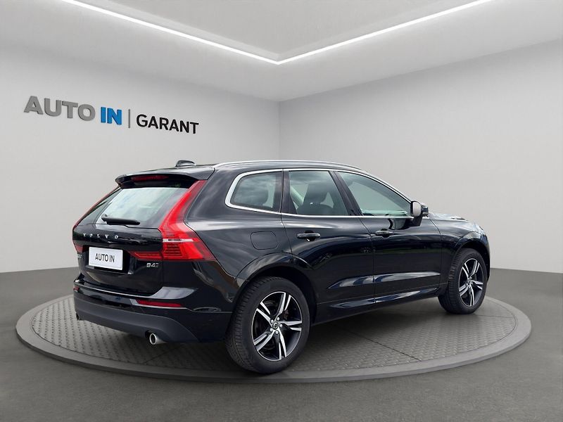 Volvo XC60 (2020) Momentum Pro B4 4x4 1.majitel - fotka 6 z 30