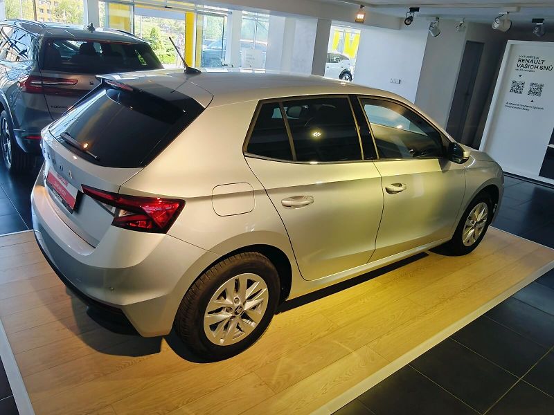 Škoda Fabia (2025) 1,0 TSI 85 kW Top Selection - fotka 5 z 31