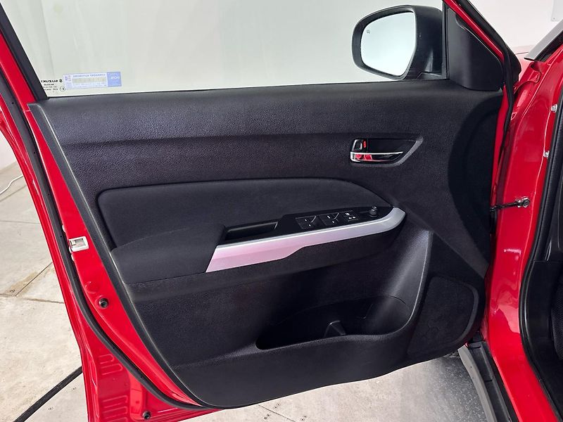Suzuki Vitara SUV - fotka 13 z 30
