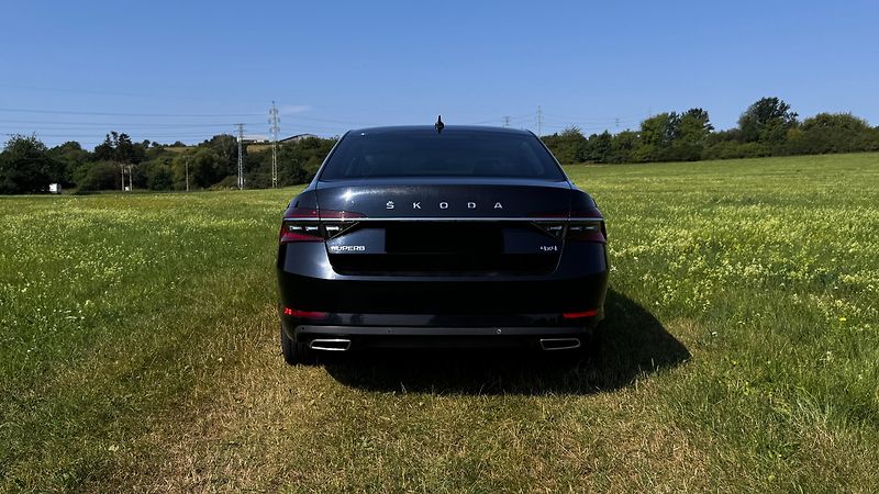 Škoda Superb (2019) 2.0 TSI, 4x4, Laurin&Klement - fotka 7 z 16