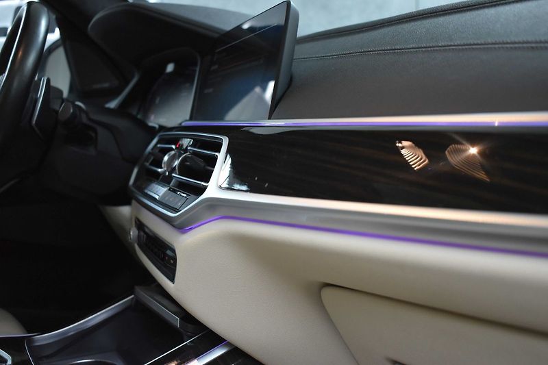 BMW X7 xD40d ///M*LASER*VZDUCH*HK*DPH - fotka 56 z 74