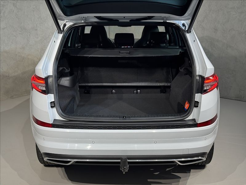 Škoda Kodiaq 2,0 TDi  DSG Sportline Virtual - fotka 12 z 50