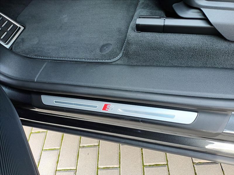 Audi Q8 3,0 TDI,210KW,S-line,ČR 1MAJ, - fotka 49 z 50