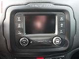 Jeep Renegade (2016) 1.4 MultiAir limited, ČR, AC - náhled 12