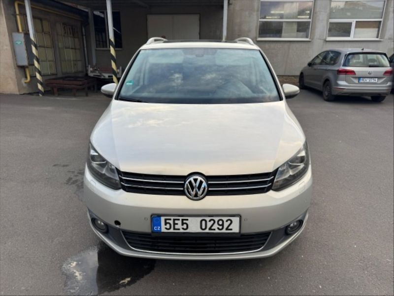 Volkswagen Touran 1,4 TSi 110kW CNG DSG - fotka 2 z 18