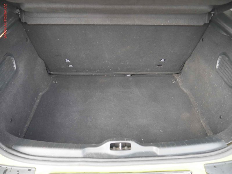 Citroën C4 Cactus (2015) 1.2PT, ČR, servis.kniha - fotka 7 z 19