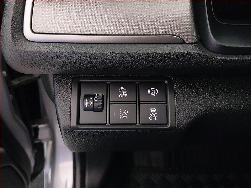 Honda Civic (2018) 1.0 VTEC Turbo, Serv.kniha - fotka 17 z 18
