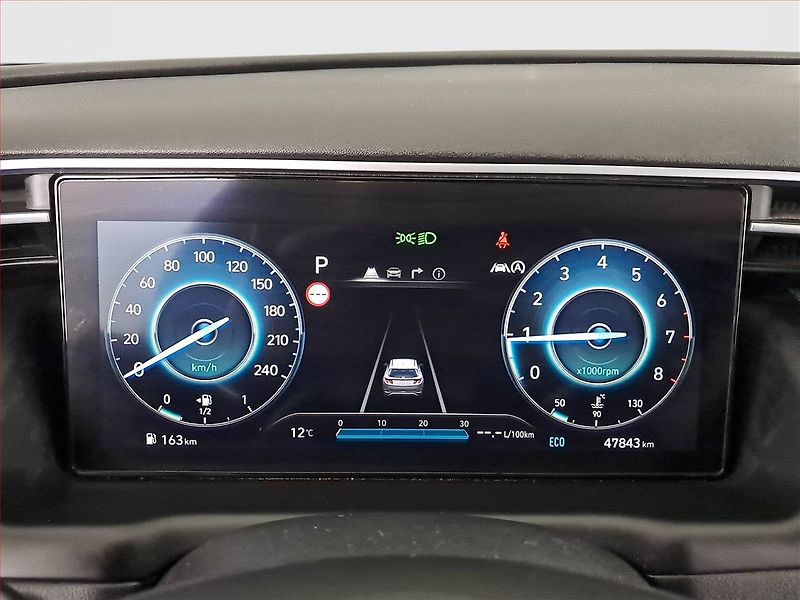 Hyundai Tucson (2021) 1.6 T-GDI 48V MHEV - fotka 11 z 27