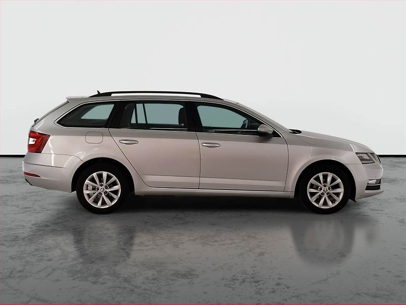 Škoda Octavia (2018) Style 1.6 TDI, Automat, Navi - fotka 6 z 22