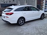 Hyundai i30 1.0 T-Gdi Family Smart Kombi - náhled 11