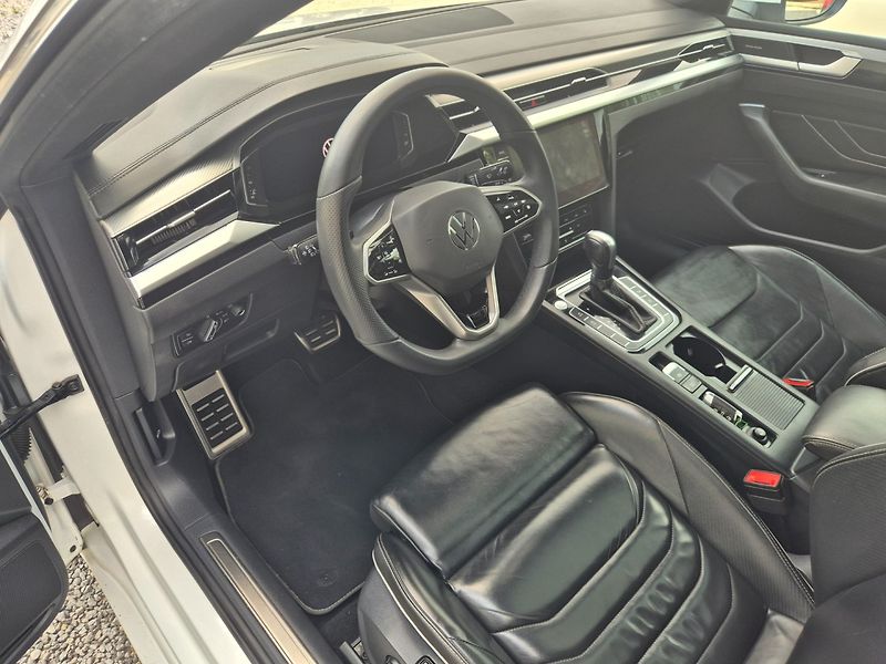 Volkswagen Arteon 2.0 TDI DSG 4x4  DPH ROZVODY - fotka 23 z 32