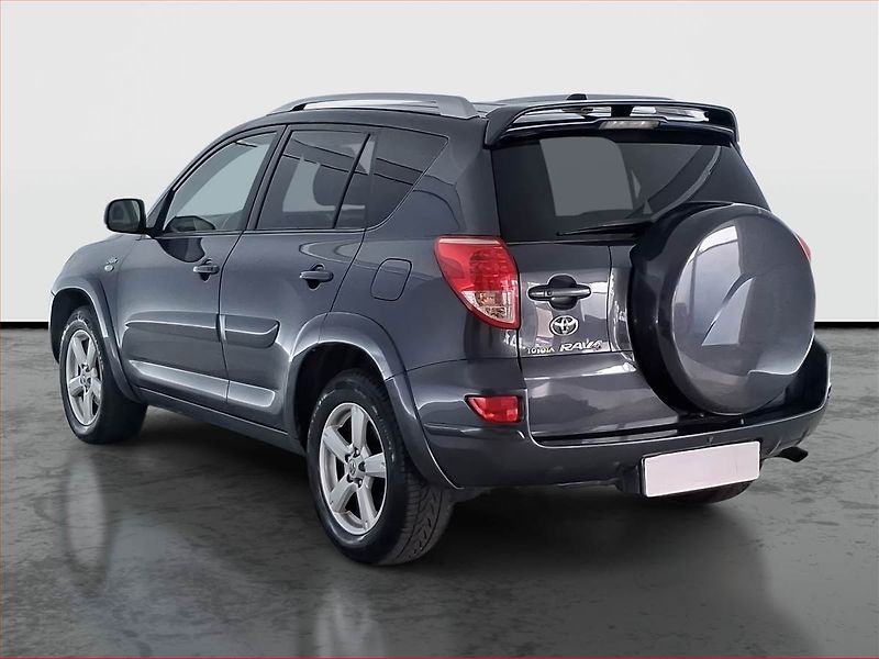 Toyota RAV4 (2007) Executive 2.2 D-CAT, 4X4 - fotka 4 z 17