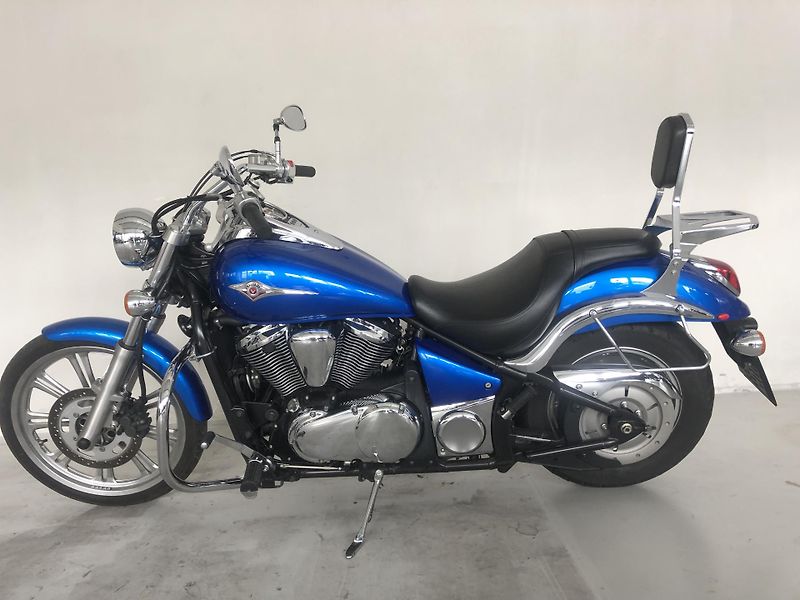 Kawasaki VN 900 Custom - fotka 4 z 19