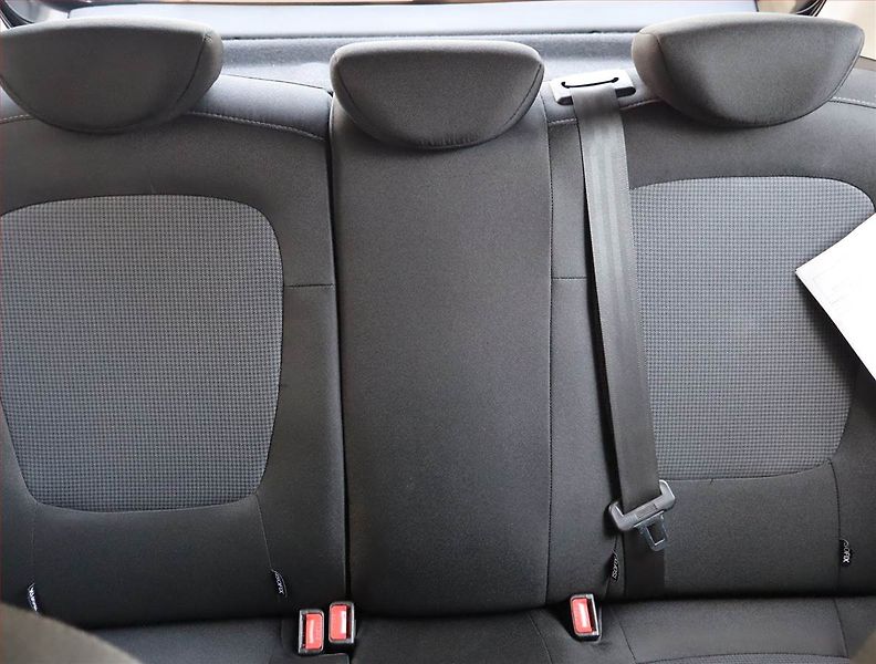 Hyundai i20 (2015) 1.2, Serv.kniha, Navi - fotka 10 z 19