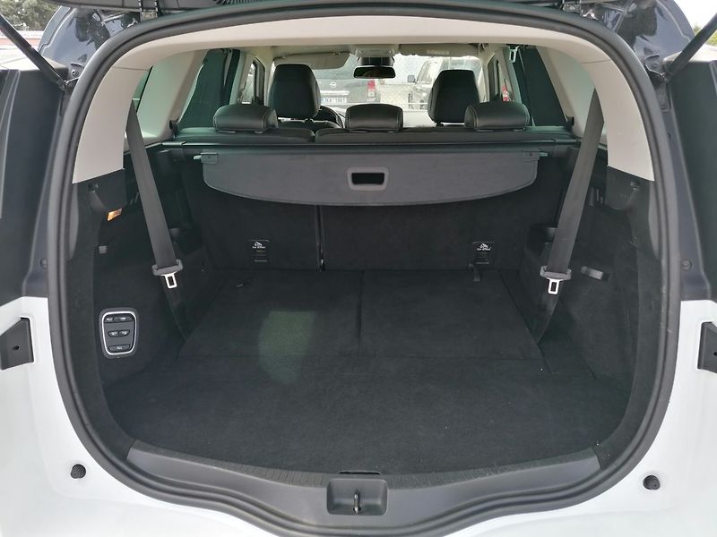 Renault Scénic (2020) 1.7 DCi 7-míst,Automat - fotka 27 z 28