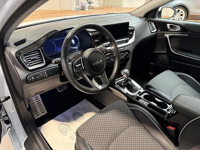 Kia Ceed 1.5 T-GDI 103kW Top SW DCT - fotka 5 z 14