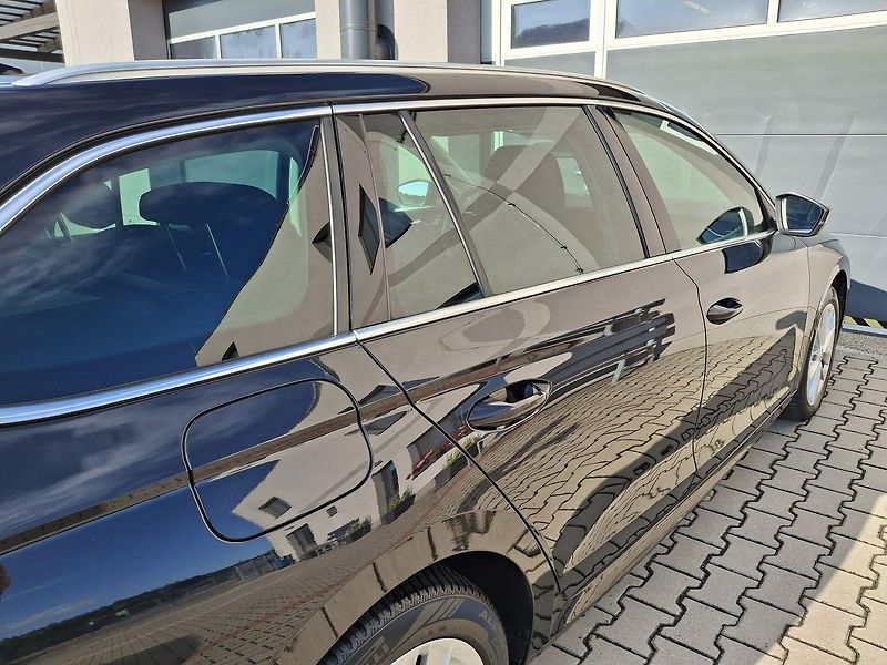 Škoda Octavia (2023) 1.0 E-TSI Business Plus ZÁRUKA - fotka 12 z 38