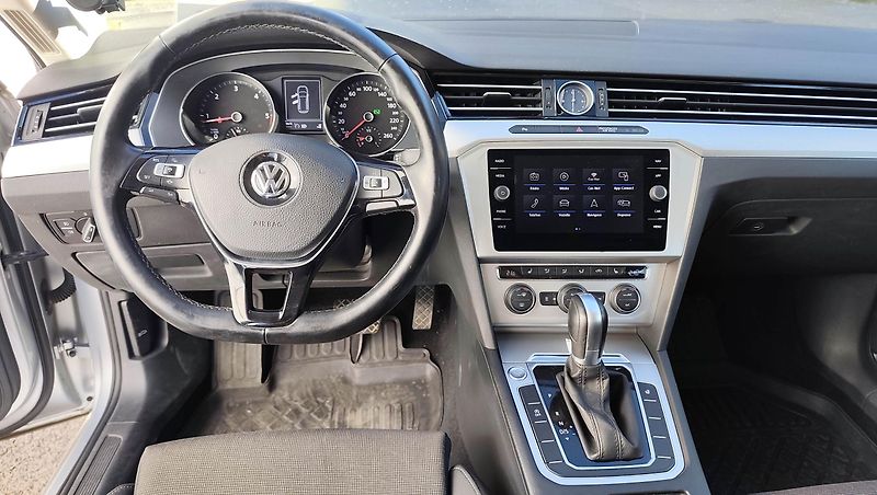 Volkswagen Passat (2019) Webasto-el.tažné-Matrix-Adapt. - fotka 19 z 37