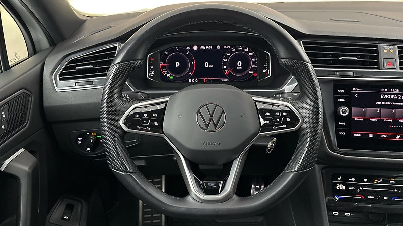 Volkswagen Tiguan Allspace 2.0 TDI DSG 4MOTION R-Line - fotka 9 z 29