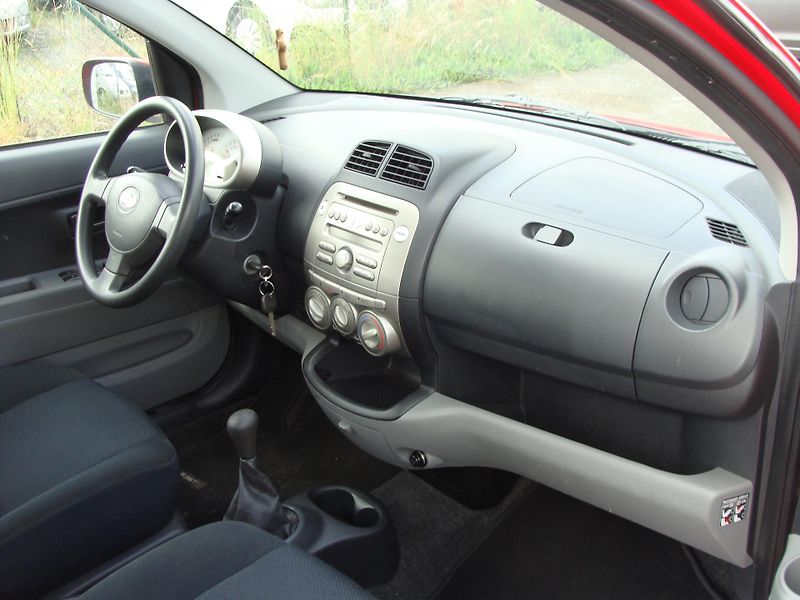 Subaru Justy 1.0i - fotka 19 z 25