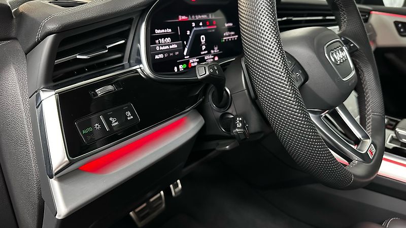Audi Q8 (2025) S LINE / ZÁRUKA / TOP STAV - fotka 34 z 44