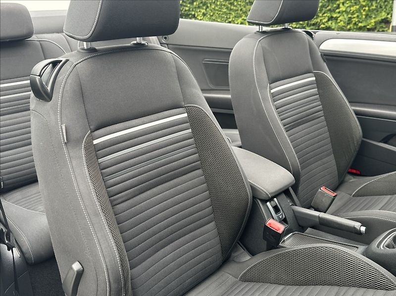 Volkswagen Golf 1,2 TSI 105PS  Cup Cabrio - fotka 20 z 48