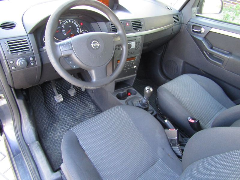 Opel Meriva (2009) 1.7 CDTi 74kW - fotka 13 z 35