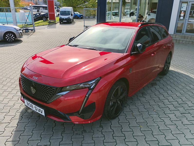 Peugeot 308 SW GT 1.5 BHDi 130k EAT8 - fotka 3 z 28
