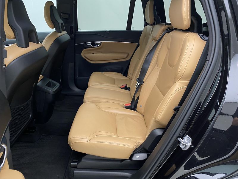 Volvo XC90 B6 AWD INSCRIPTION AUT CZ 7m - fotka 5 z 51