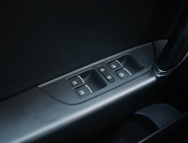 Volkswagen Touareg (2015) 3.0 TDI - fotka 20 z 31