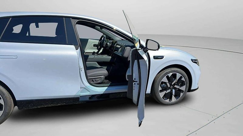 Leapmotor B05 Design ProMax 160 kW (67,1kWh - fotka 13 z 35