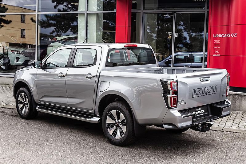 Isuzu D-Max (2025) 1,9 D AT 4x4  LSE Double Cab - fotka 8 z 31